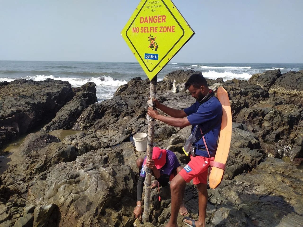 Warning boards